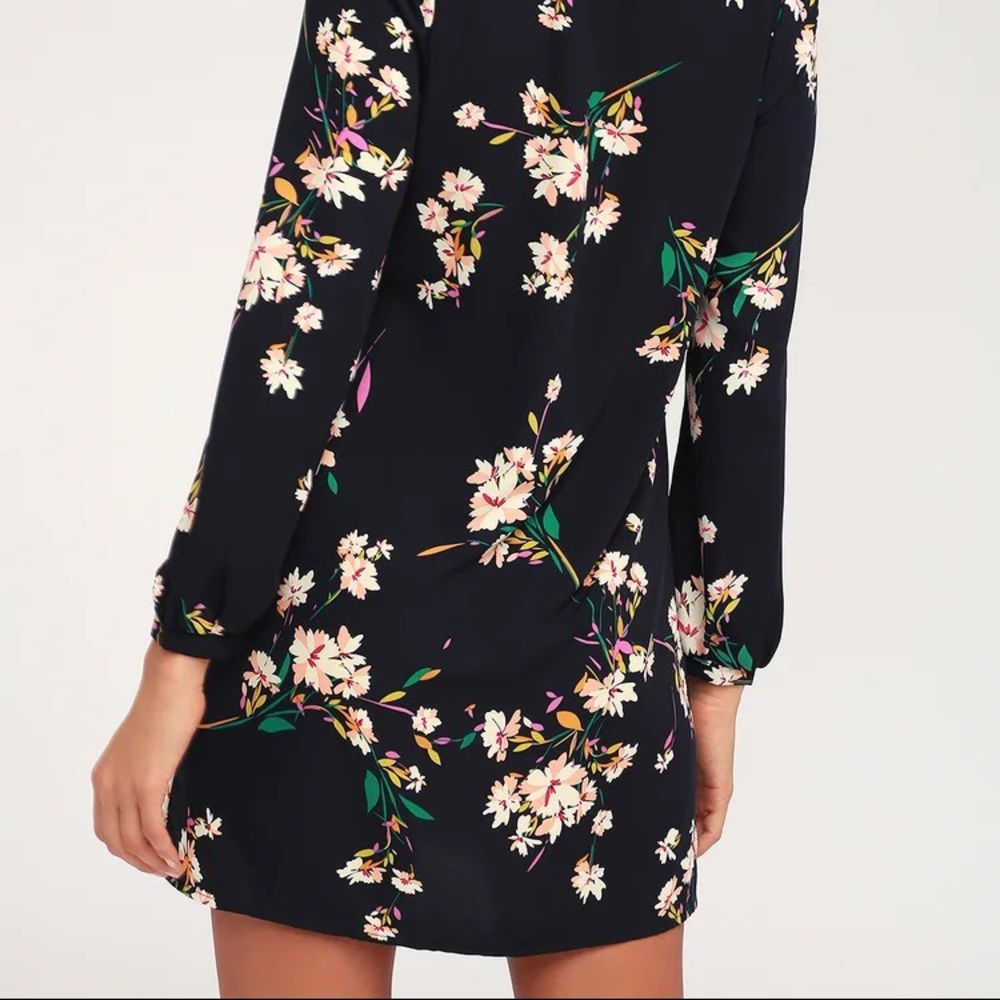 Lulu’s Herbaceous Babe Navy Floral Print Shift Dress - Picture 5 of 12